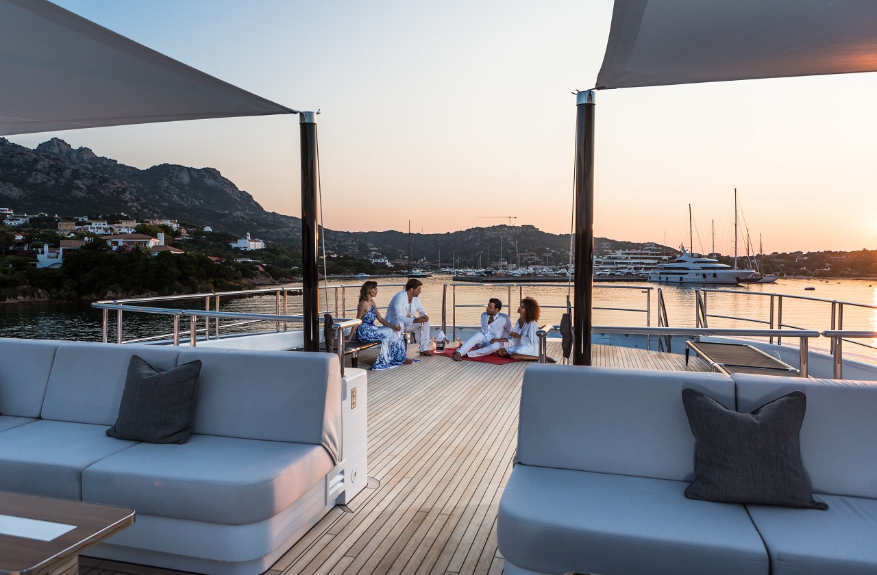Members Club at Sea